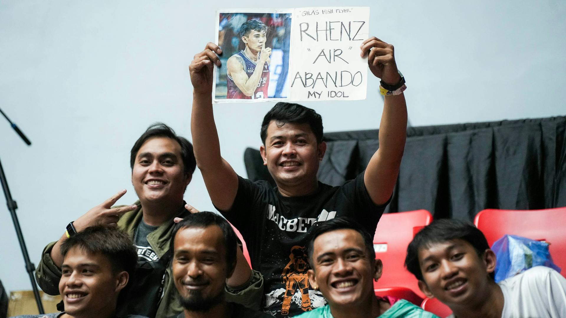 "World Cup" feels for Rhenz Abando as Hoops Dome shower him with love in EASL Final Four